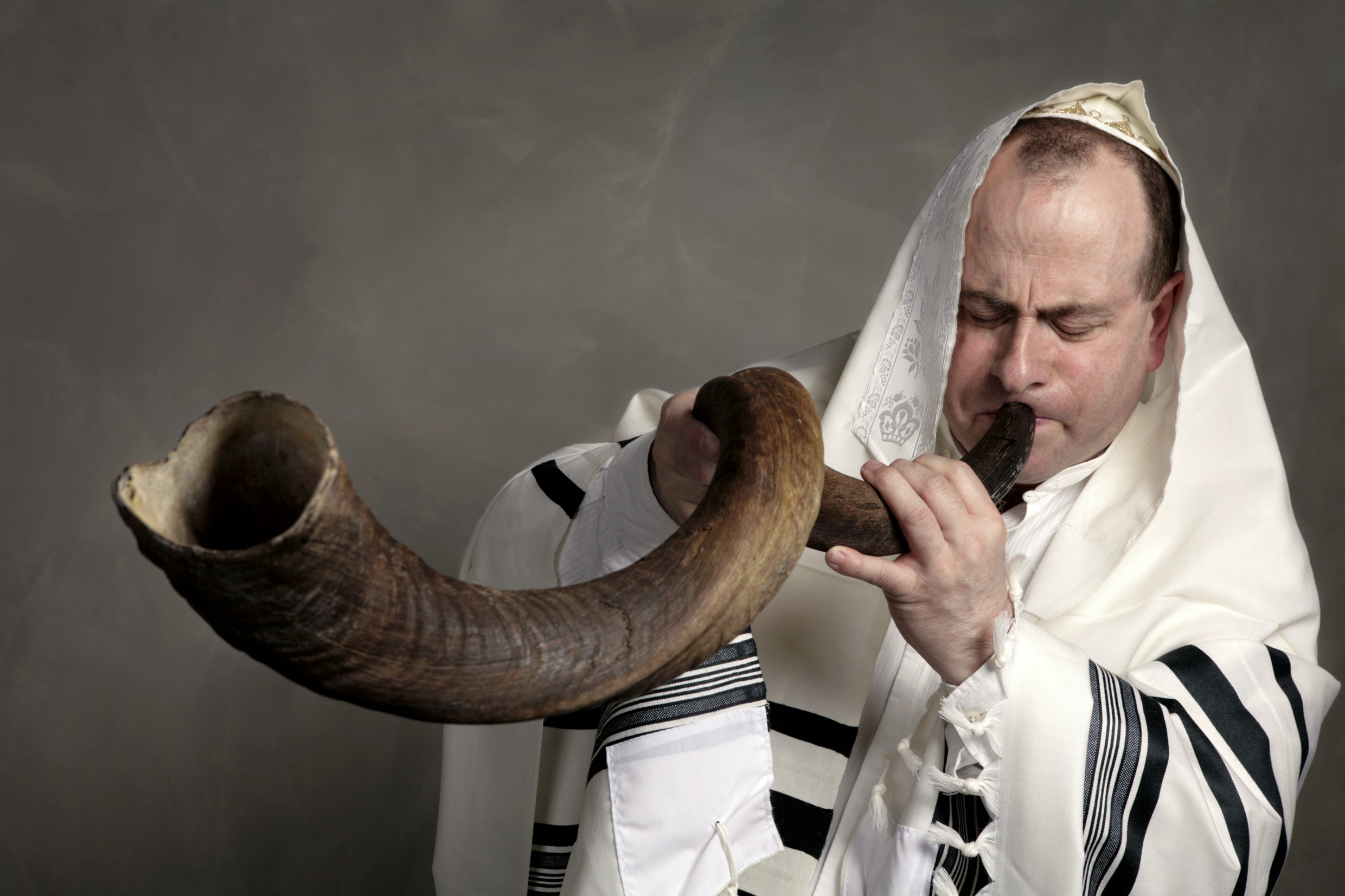 Chabad To Host Rosh Hashana Services