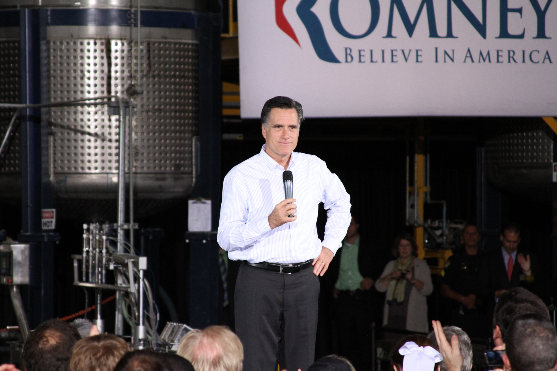 Video: Florida Republican Primary Heats Up; Romney Visits Orlando