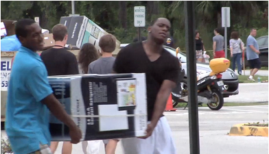 UCF Summer B Students Move In To Dorms