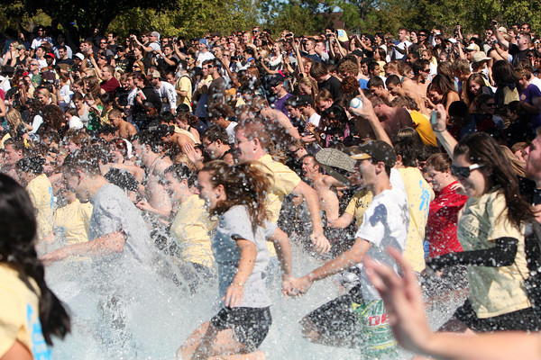 UCF Enrollment Tops 60,000 Students