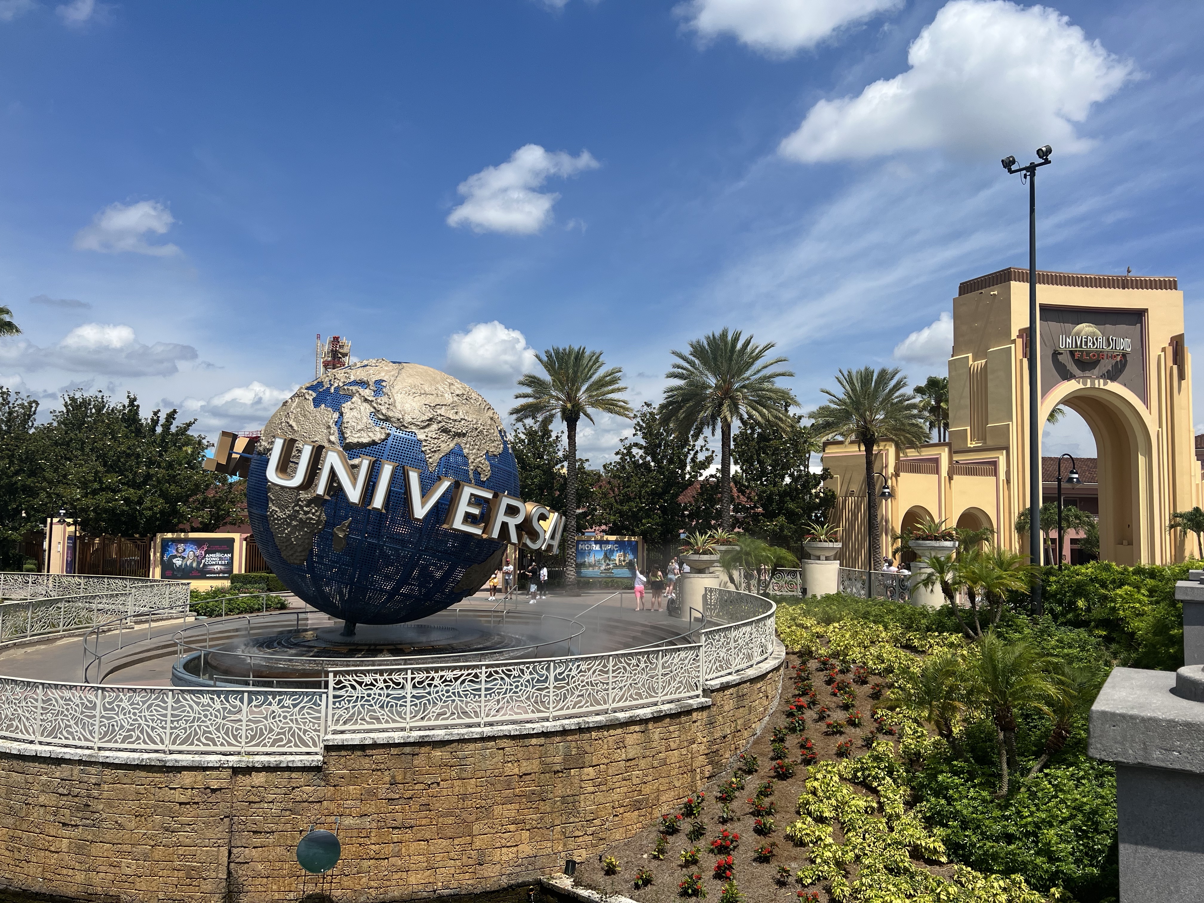 Universal implements new policy for minors at CityWalk